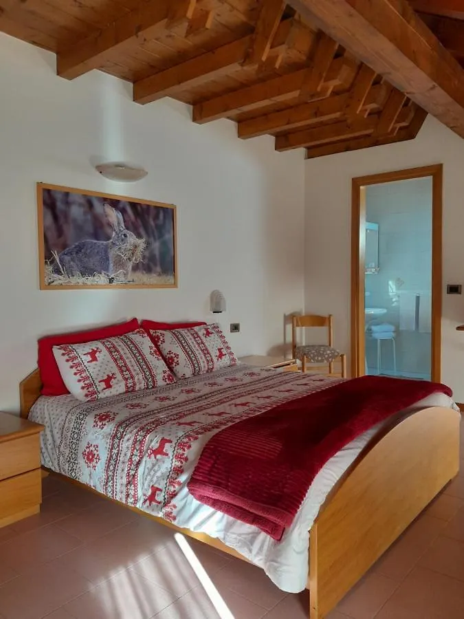 Alloggio Turistico Bufera Roana Couette-café